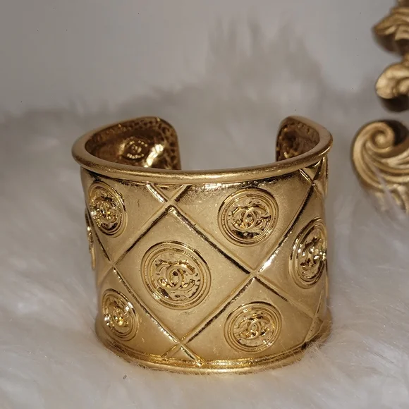 Gold Cuff Bracelet - Picture 3 of 4